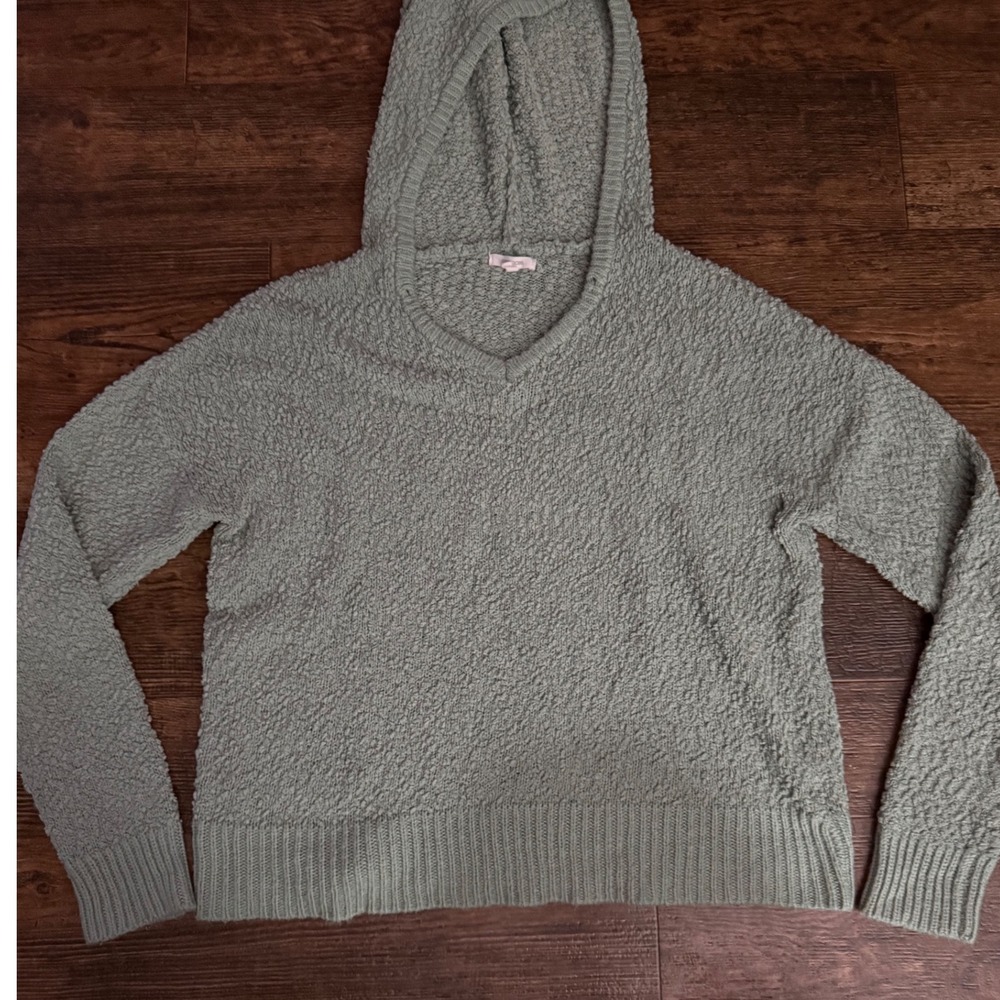 Maurices Light Green Textured V Neck Hoodie‎ Sweater Size M